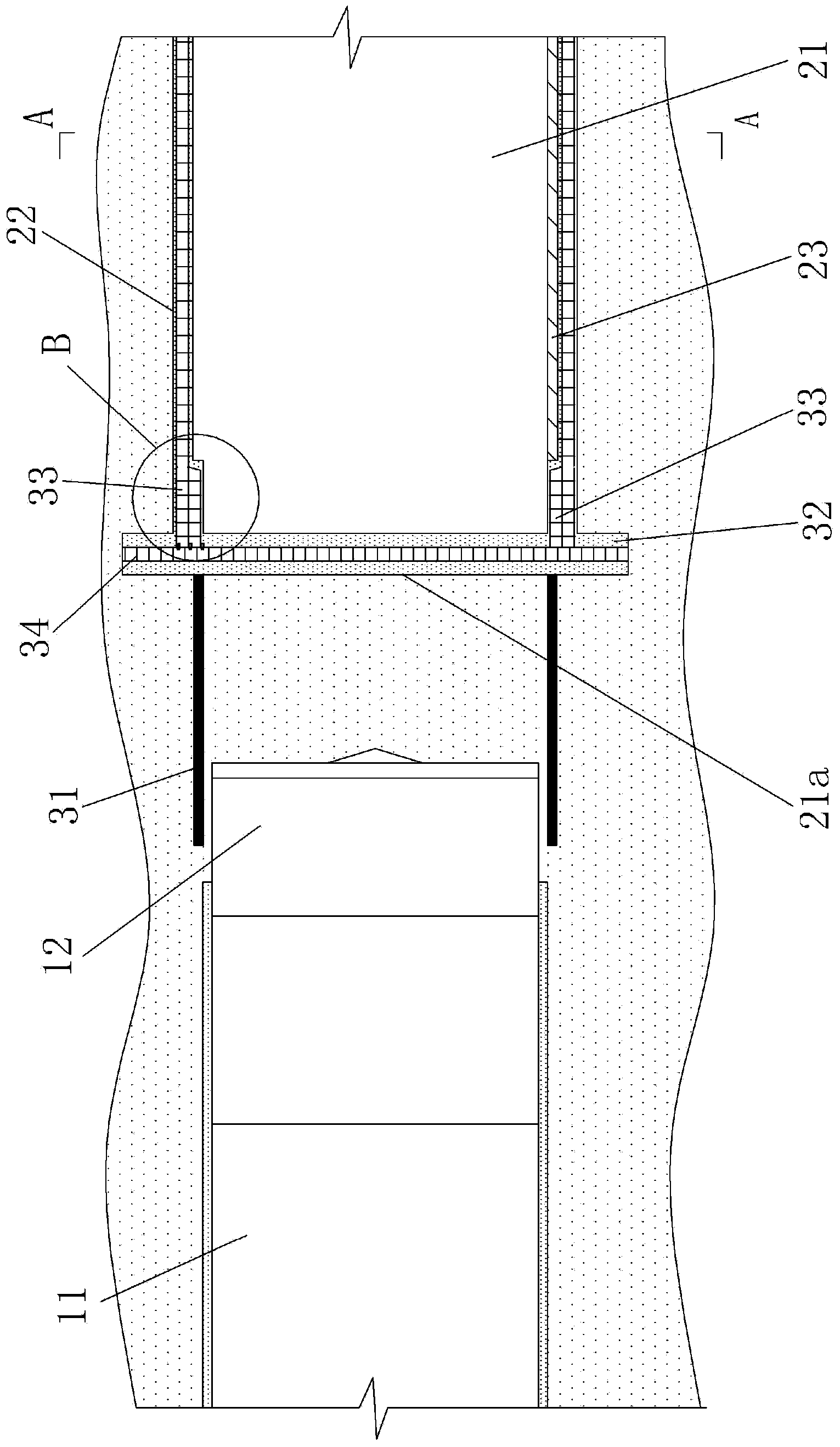 Propelling method for combined portion between shield tunnel segment and mine tunnel segment in subway tunnel