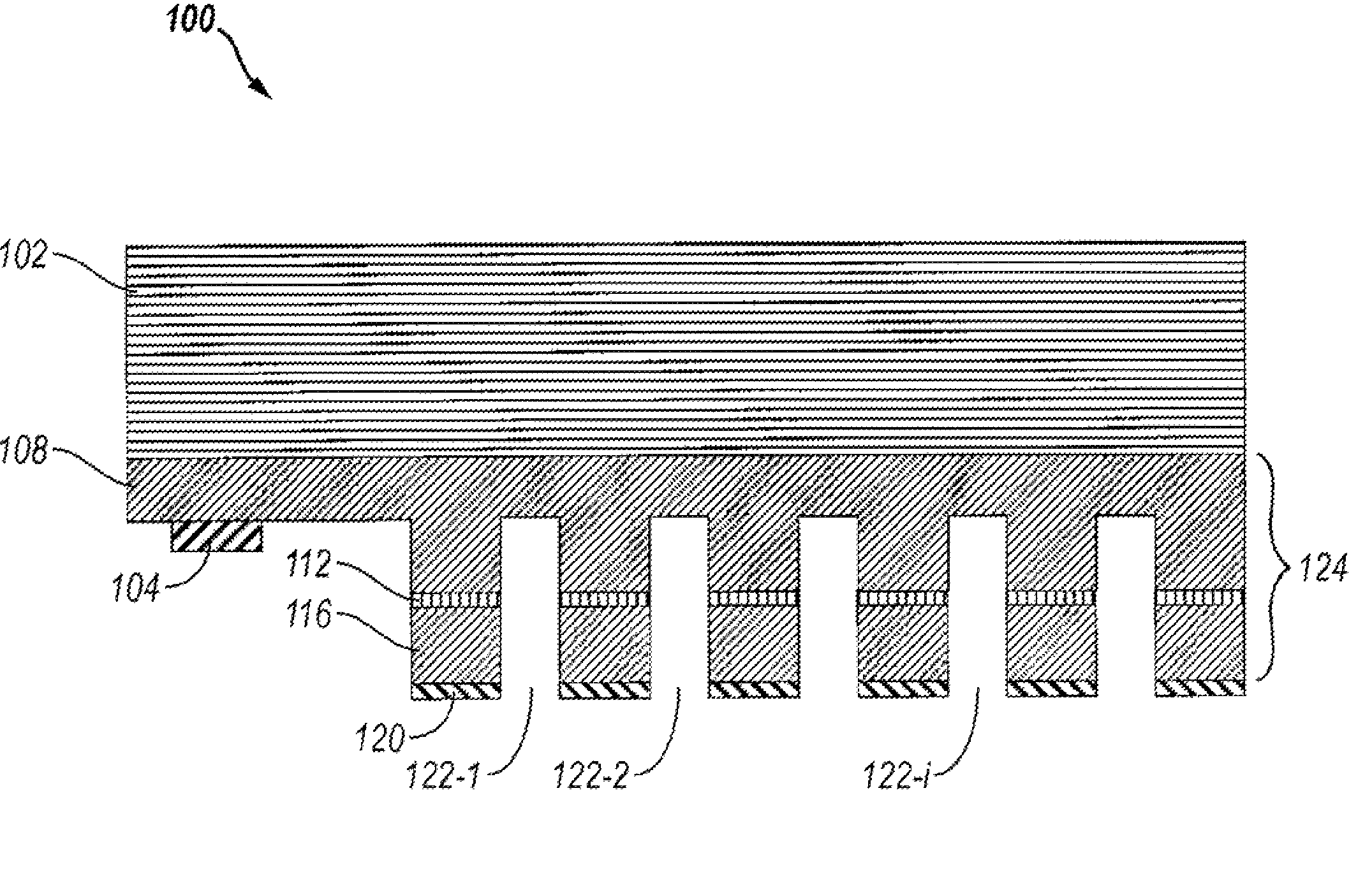 LED including photonic crystal structure