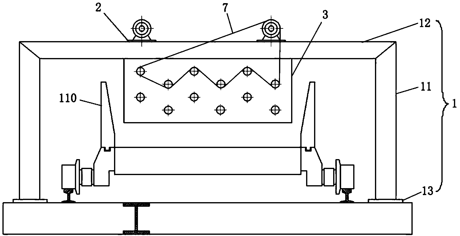 Transmission type material loosening device for sintering machine