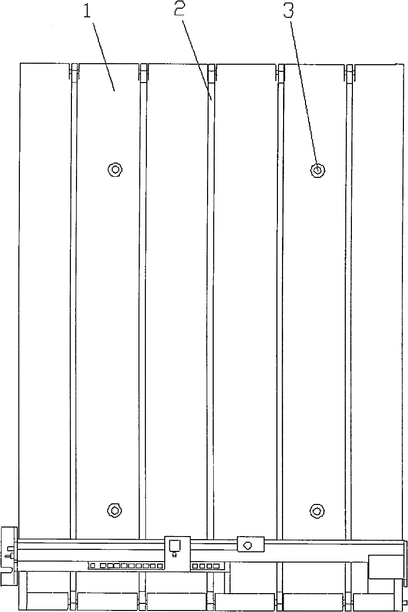 Full-automatic glass cutting machine with lifting holes