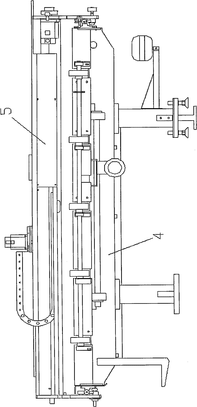 Full-automatic glass cutting machine with lifting holes