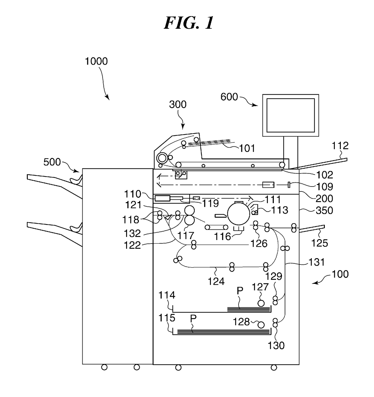 Sheet processing apparatus equipped with lateral displacement correction function