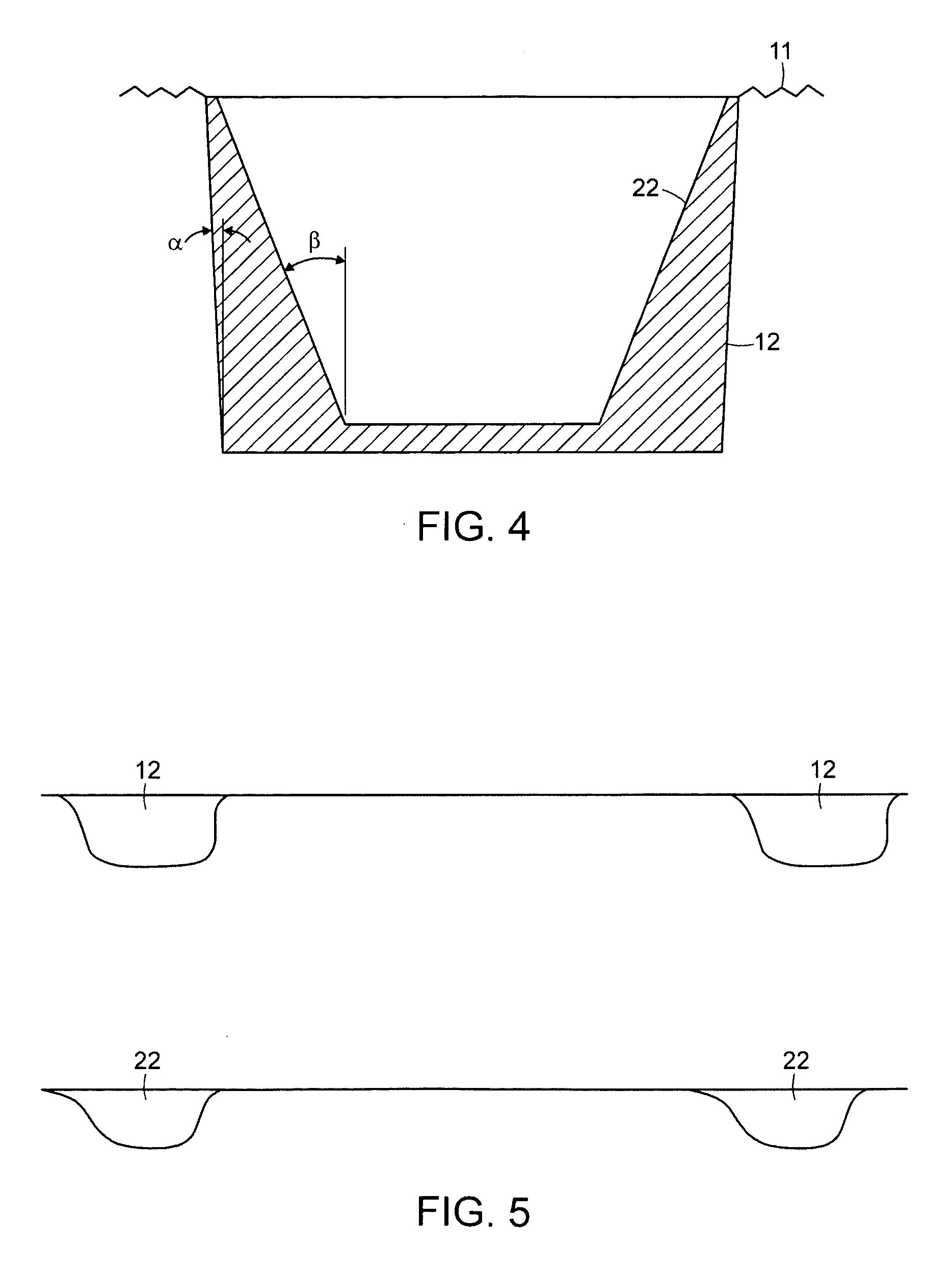 Golf club head with varying face grooves