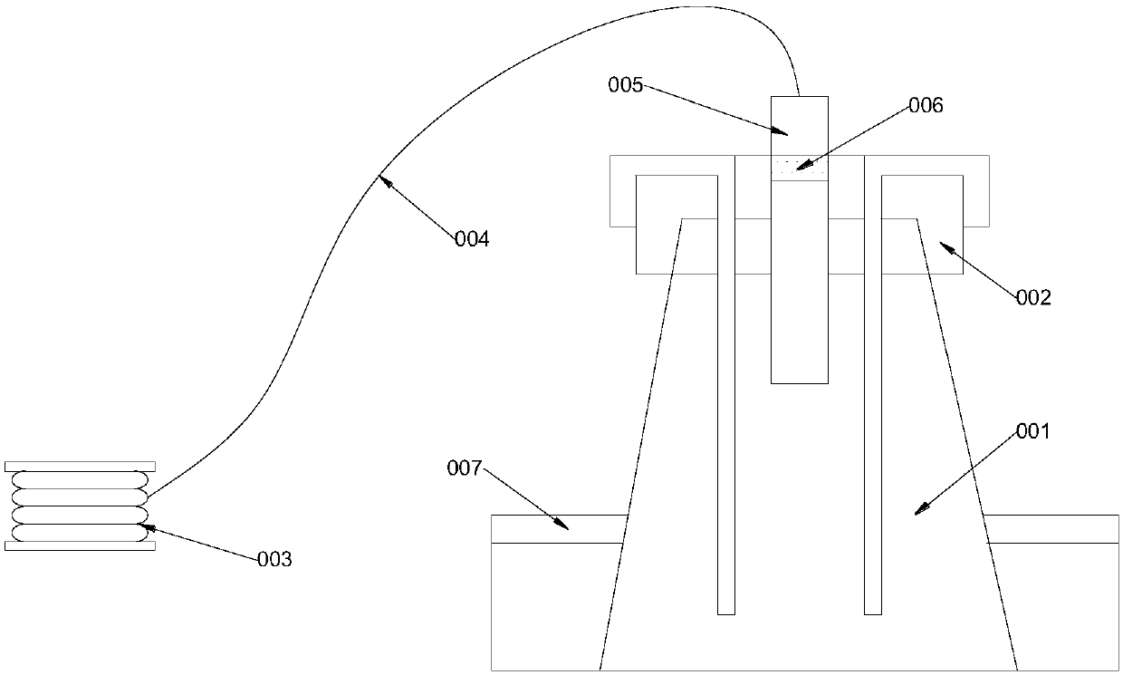 Simple drinking water device suitable for poultry breeding