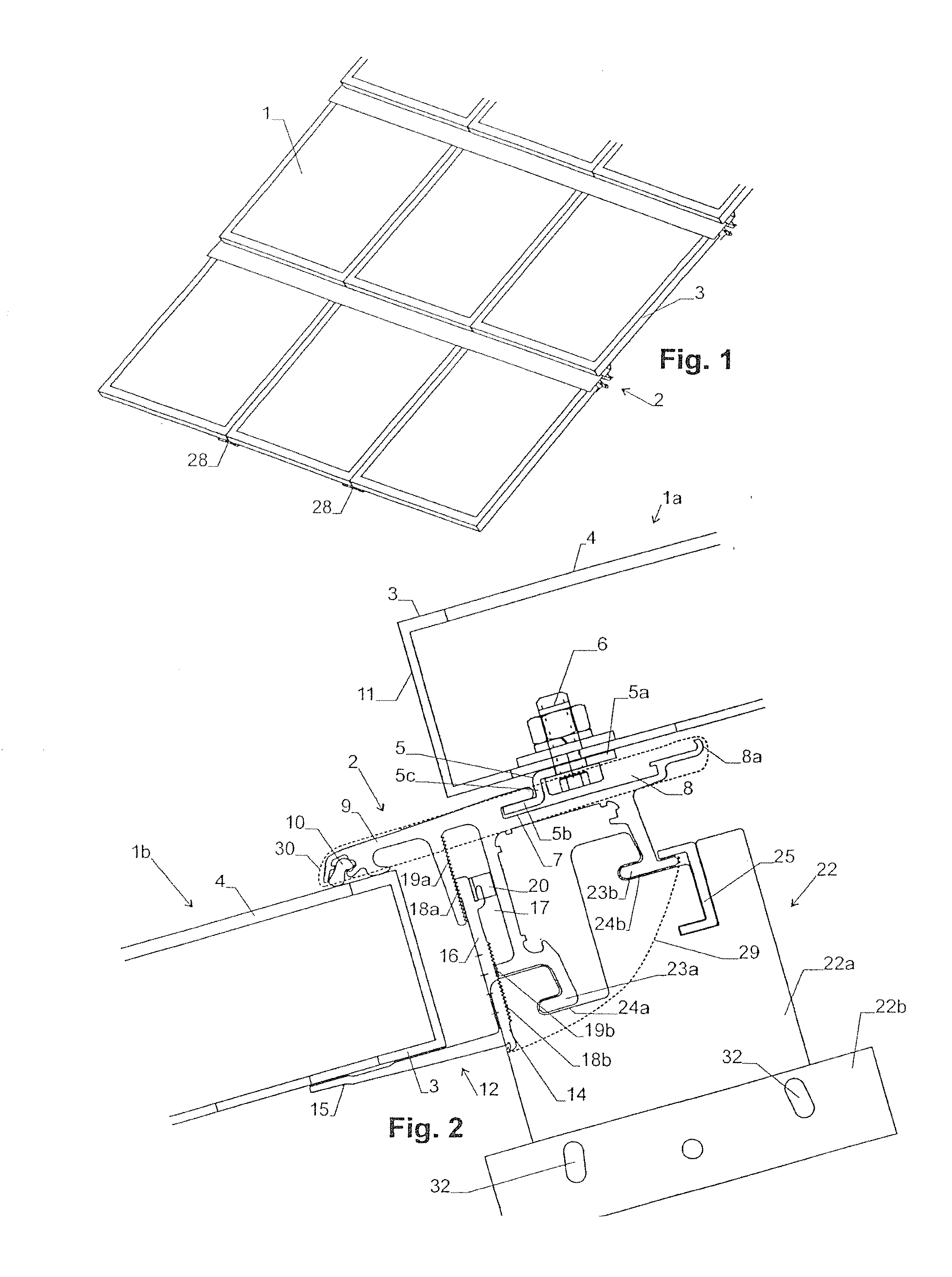 Roof structure having an arrangement of solar panels