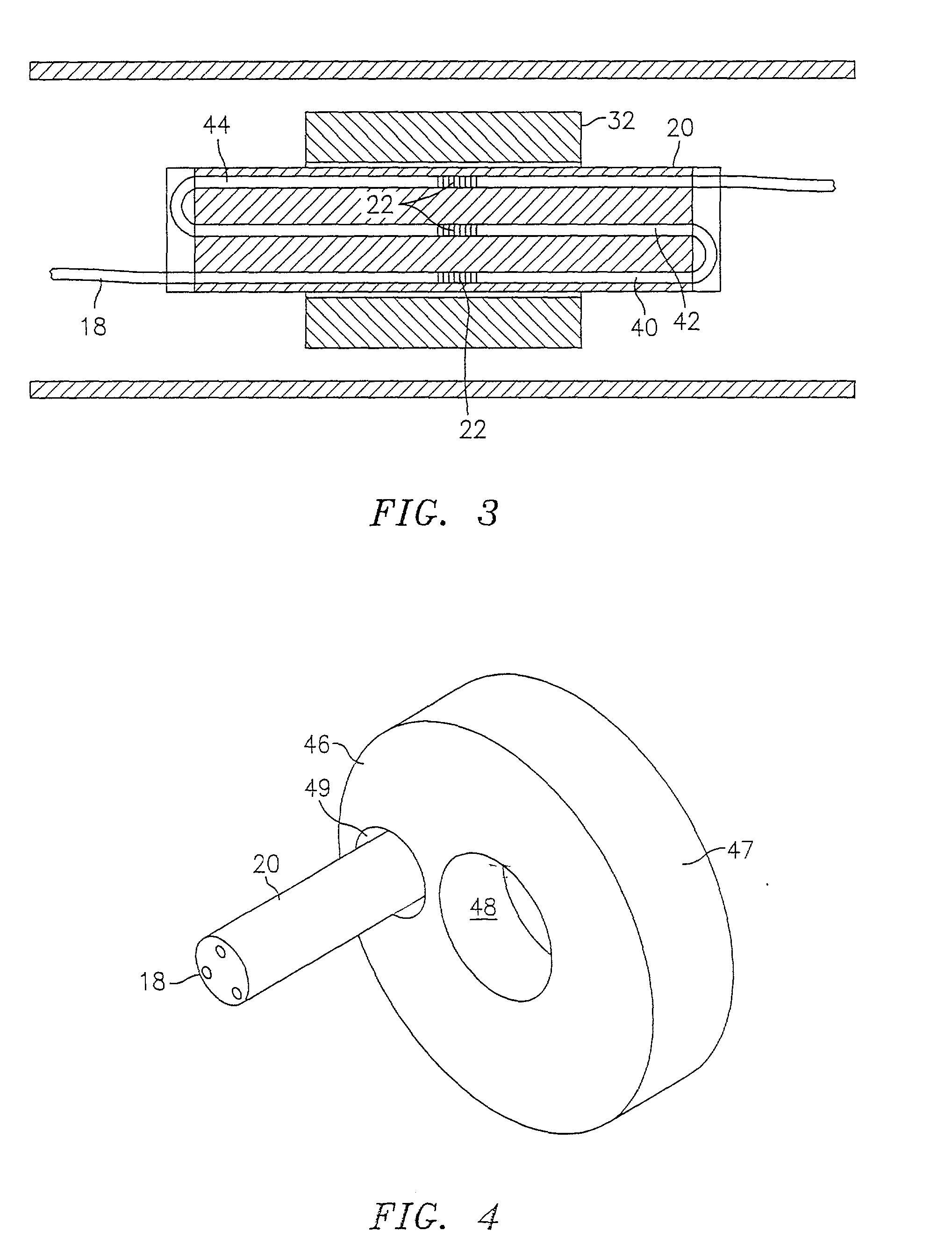 Fiber optic curvature sensor for towed hydrophone arrays