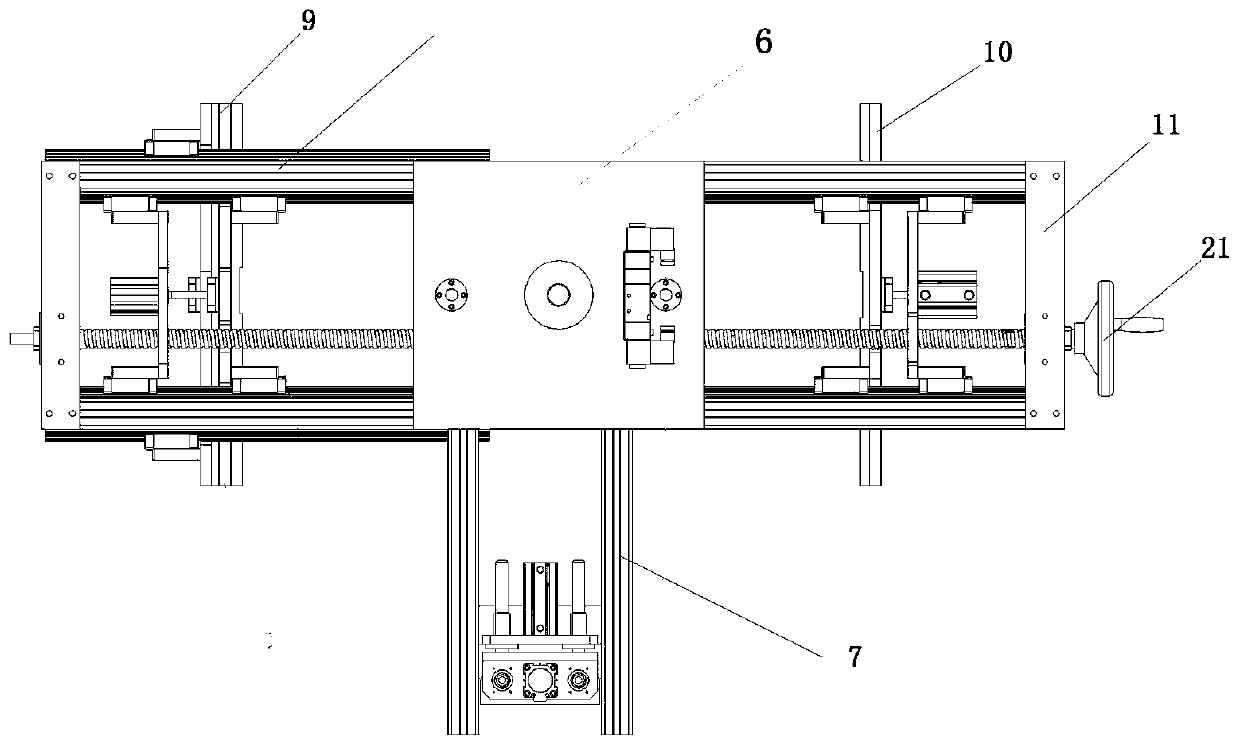 Clamp and robot applicable to clamp