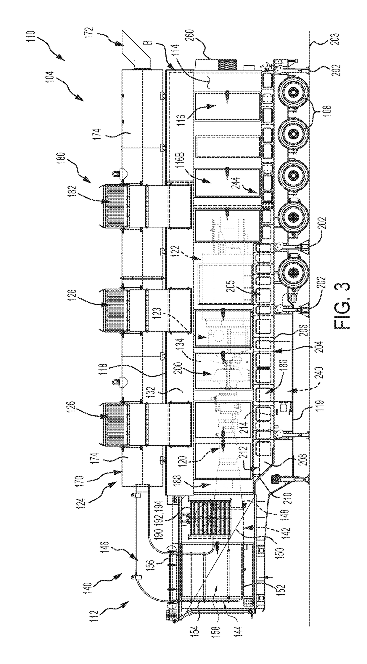 Mobile power generation system including dual voltage generator