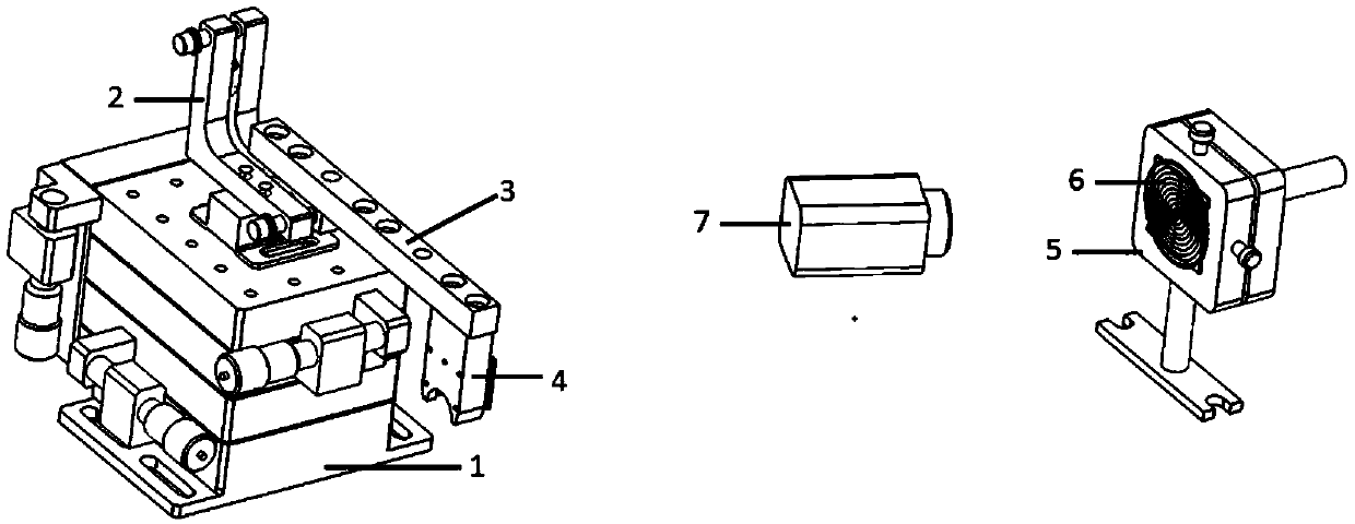 Auxiliary adjusting device for laser cavity mirror and using method thereof