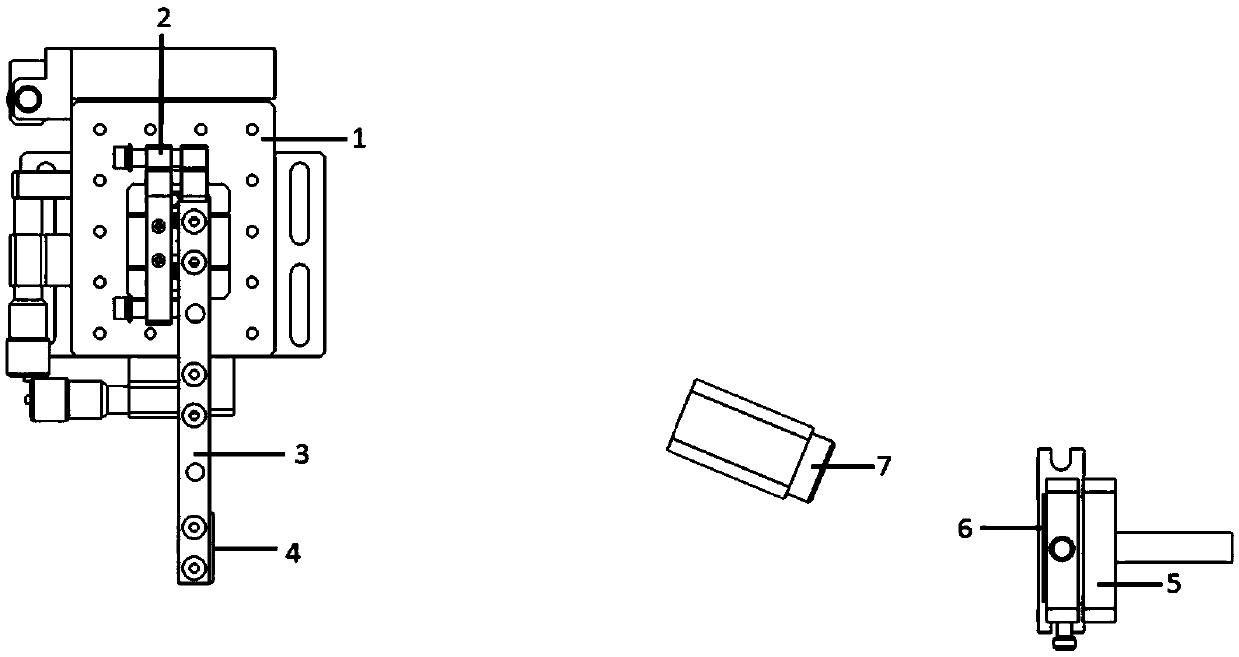 Auxiliary adjusting device for laser cavity mirror and using method thereof