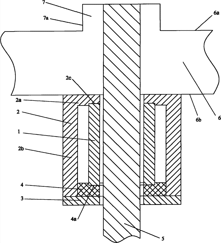 Minitype broadband throttling device used for transmission shaft in guided wave system