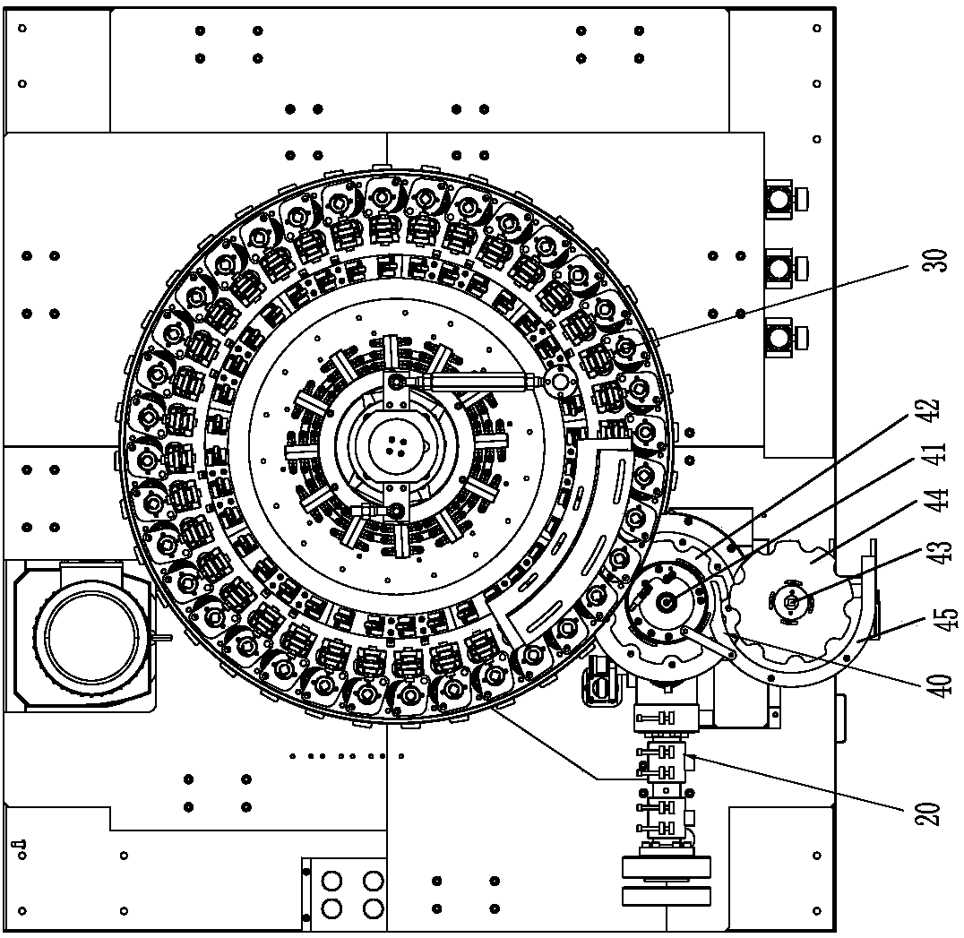 Stable and smooth molding machine structure with low failure rate