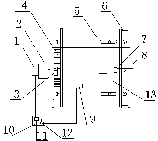 Automatic tensioning device for agricultural machine rotating wheel motor