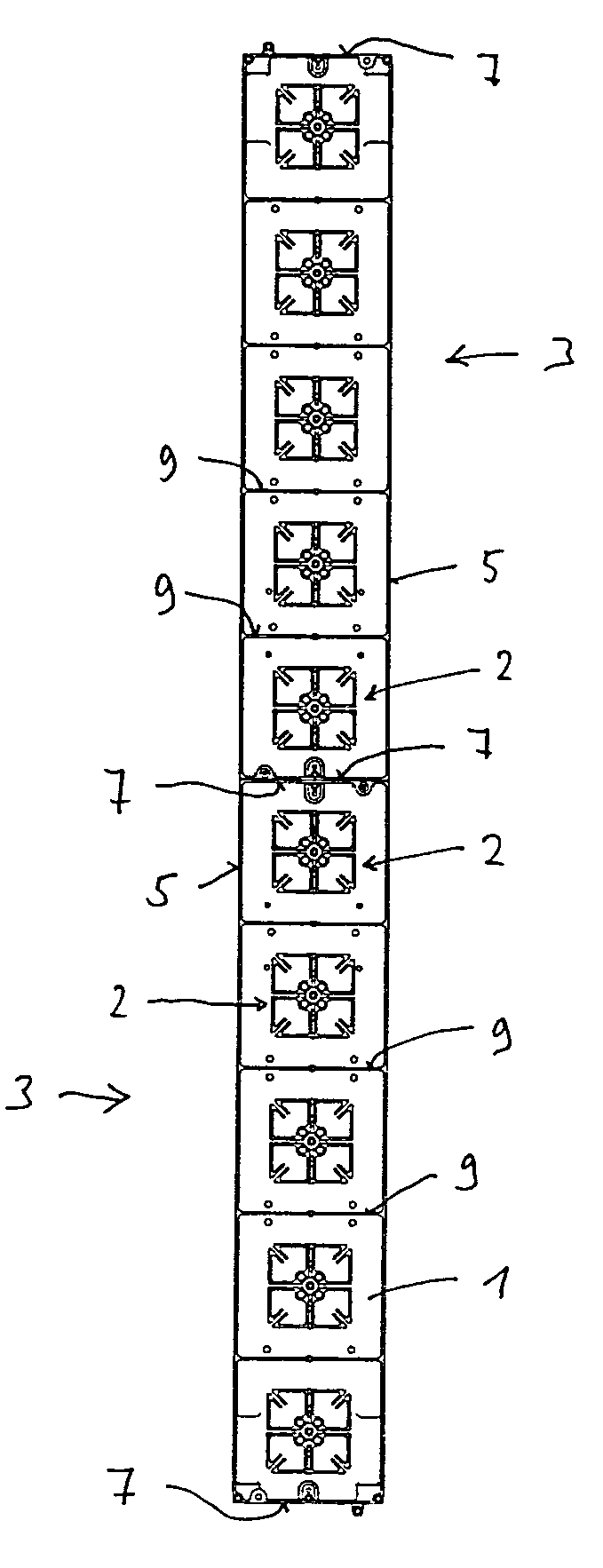 Reflector for a mobile radio antenna