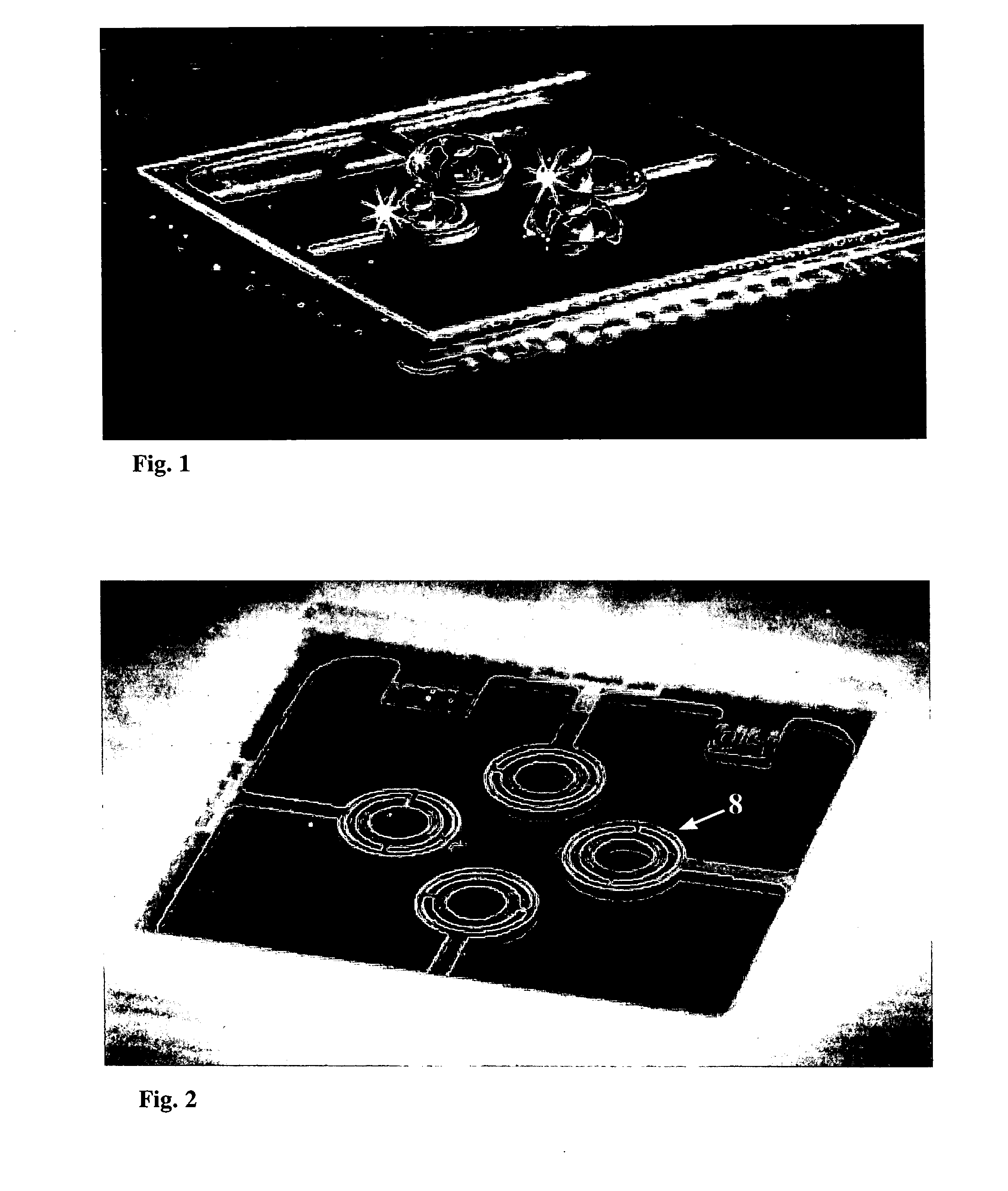 Apparatus for regulating the temperature of a biological and/or chemical sample and method of using the same