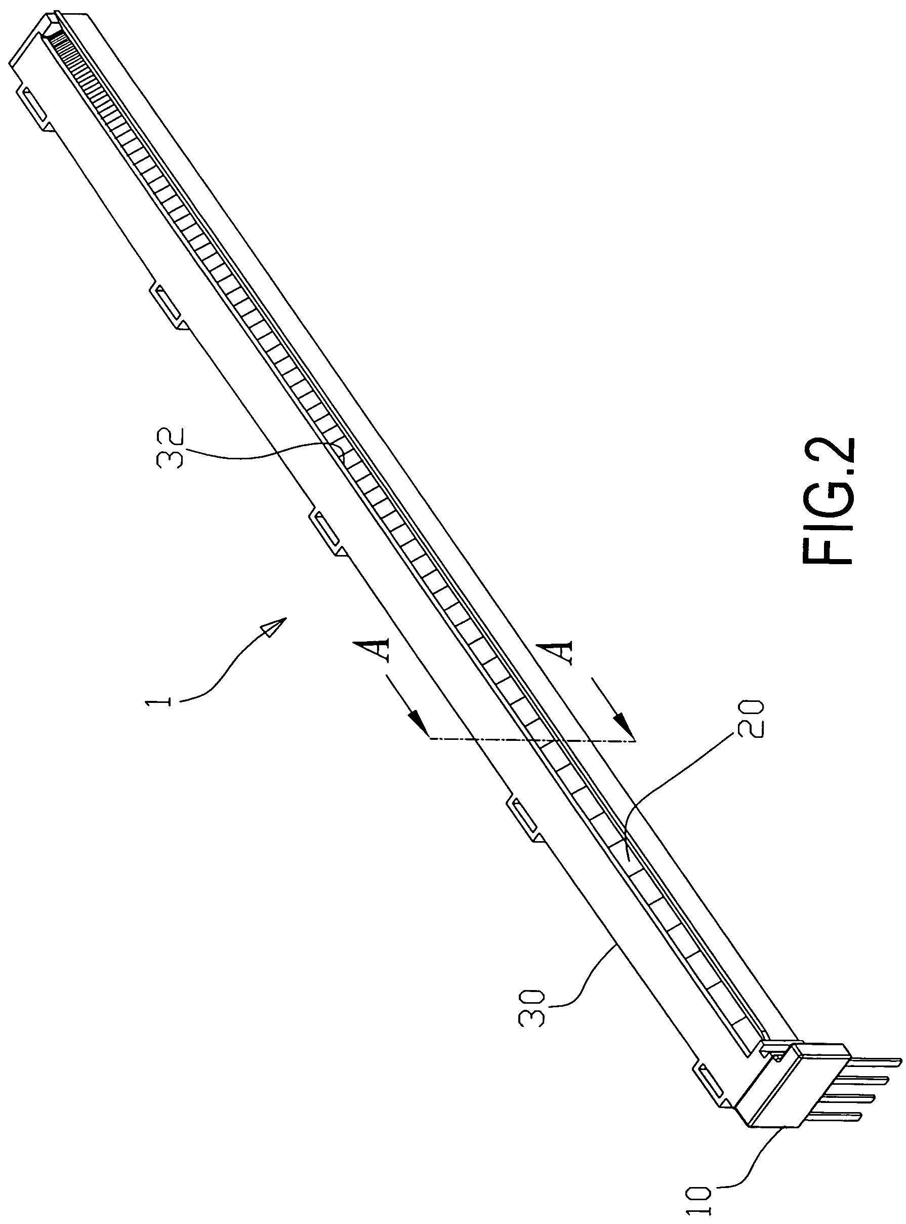 Linear light source for enhancing uniformity of beaming light within the beaming light's effective focal range