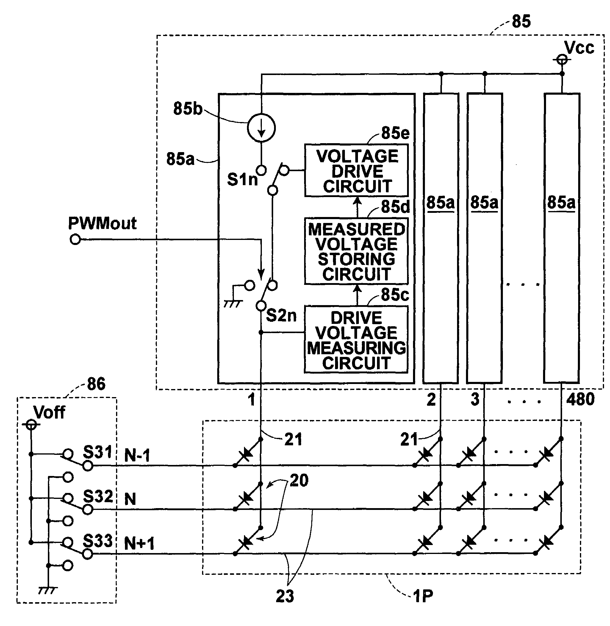 Method of driving light emitting element array