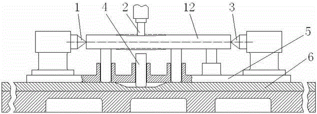 Workpiece straightening machine and straightening method thereof