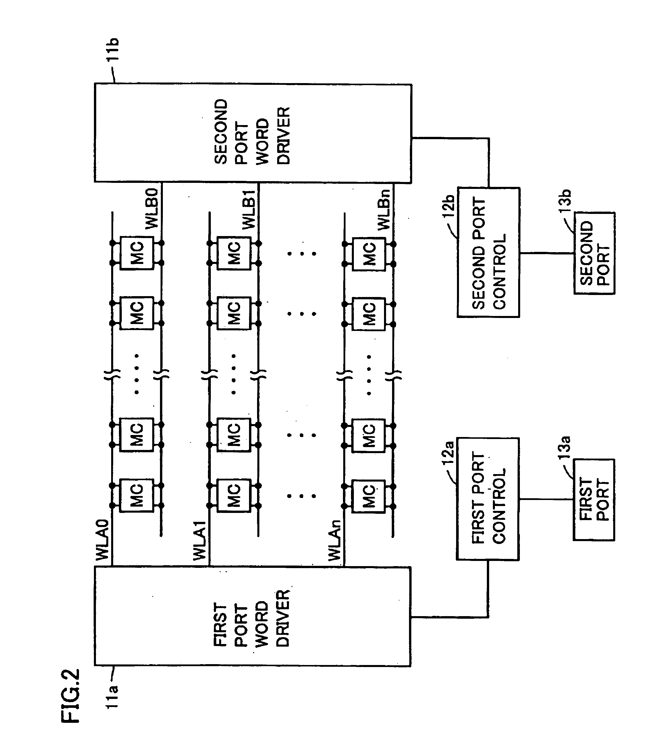 Reduction of capacitive effects in a semiconductor memory device