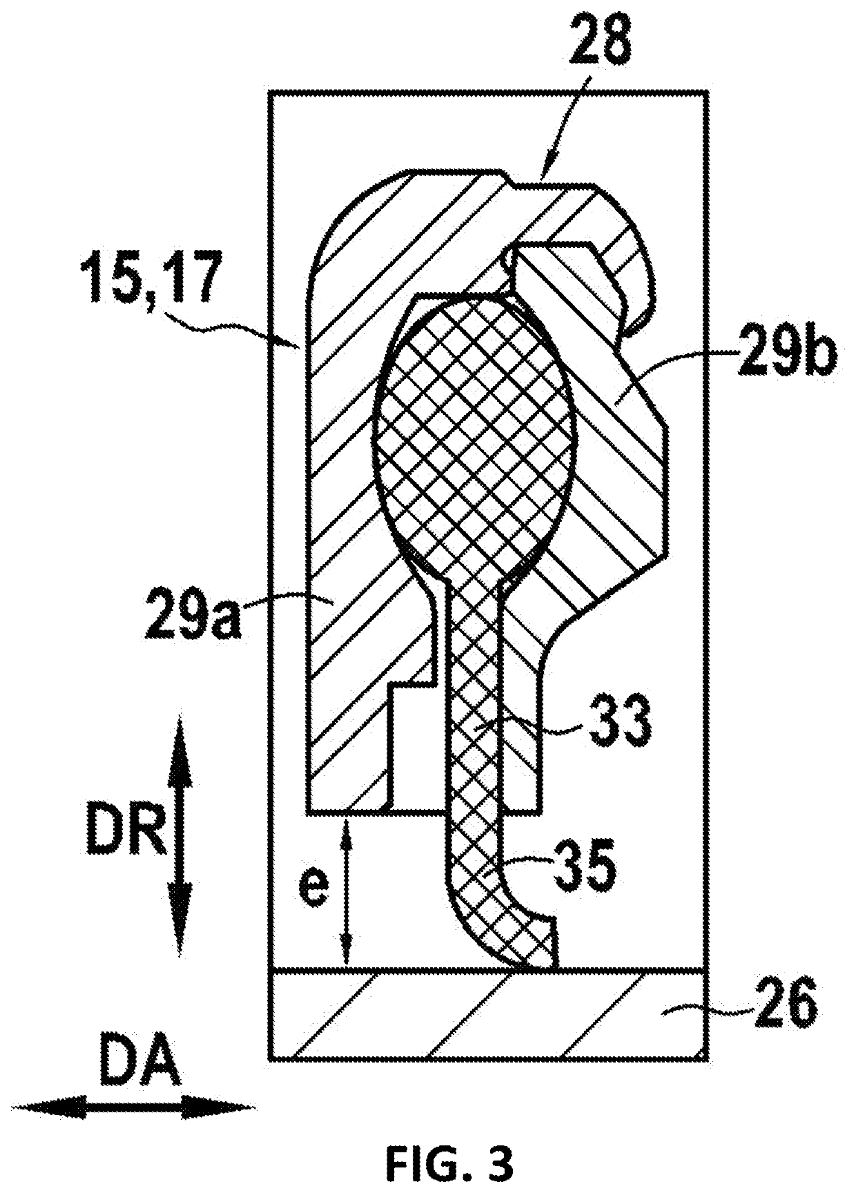 Brush seal comprising at least two groups of bristles