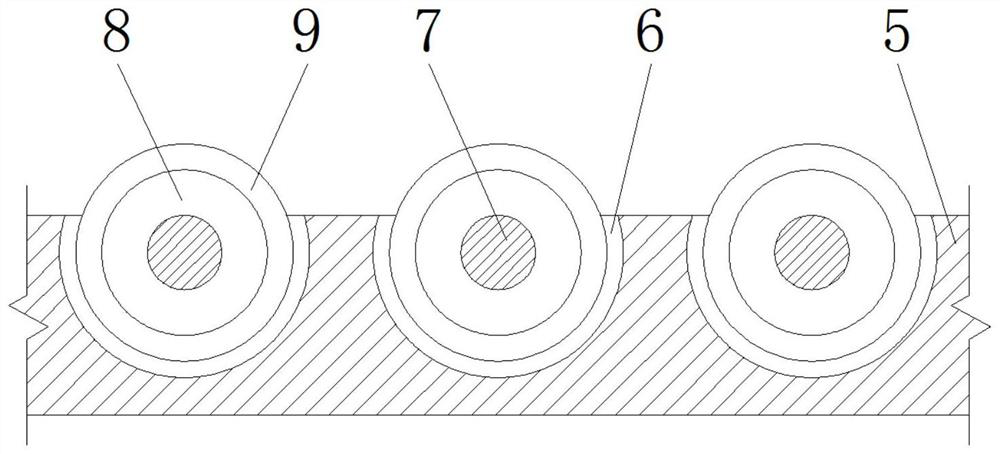 Plate pressure detection device capable of being uniformly pressed and used for deep sea exploration