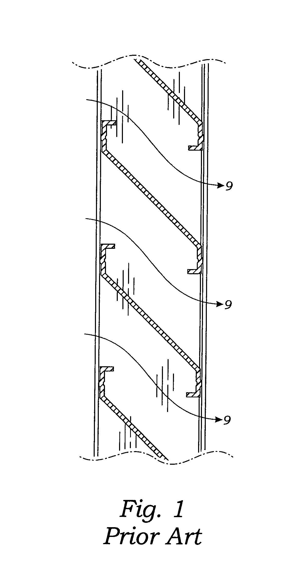 Vent structure forcing a Z-pattern air flow