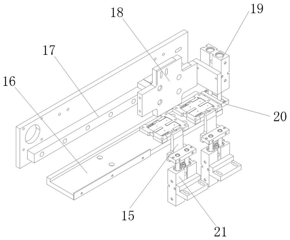 Automatic feeding equipment for mylar