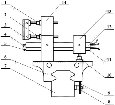 Reflection-type roll wear degree on-line detection device