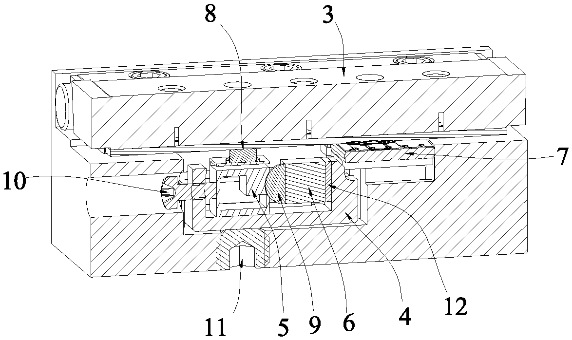 Nanoscale precision piezoelectric driving linear displacement table