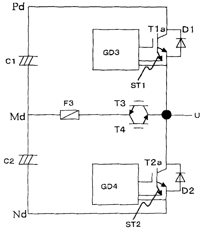 Three level power converting device