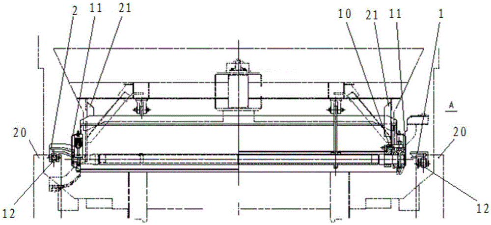 Bottom door opening and closing mechanism with adjustable door opening space