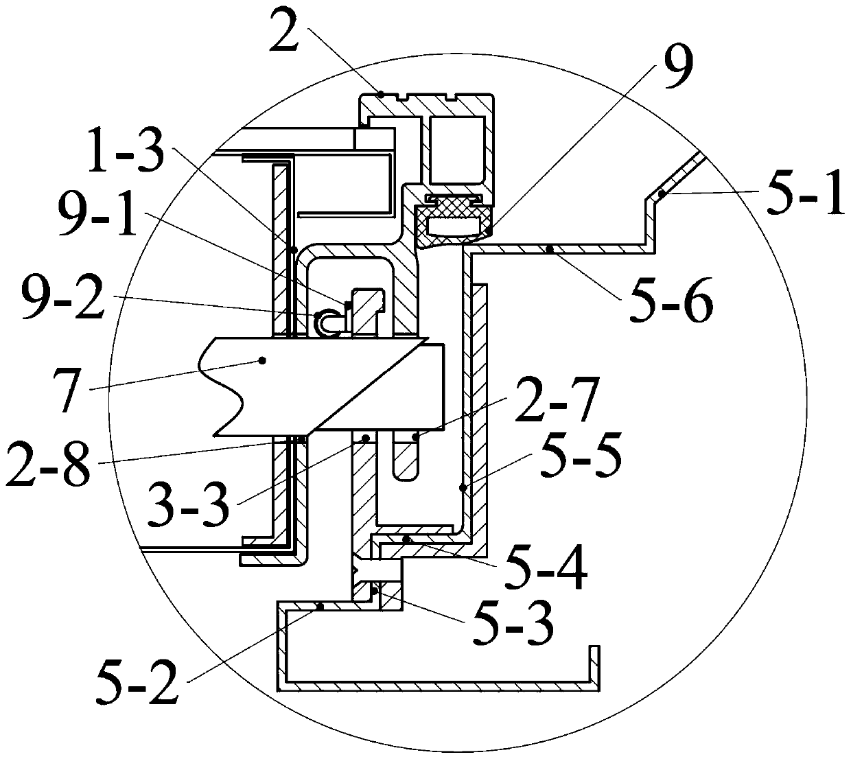 Prying-resistant anti-bursting type security door with adjustable guiding device