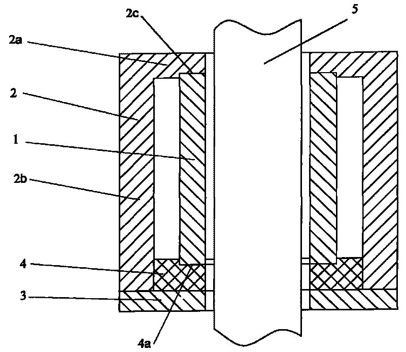 Minitype broadband throttling device used for transmission shaft in guided wave system