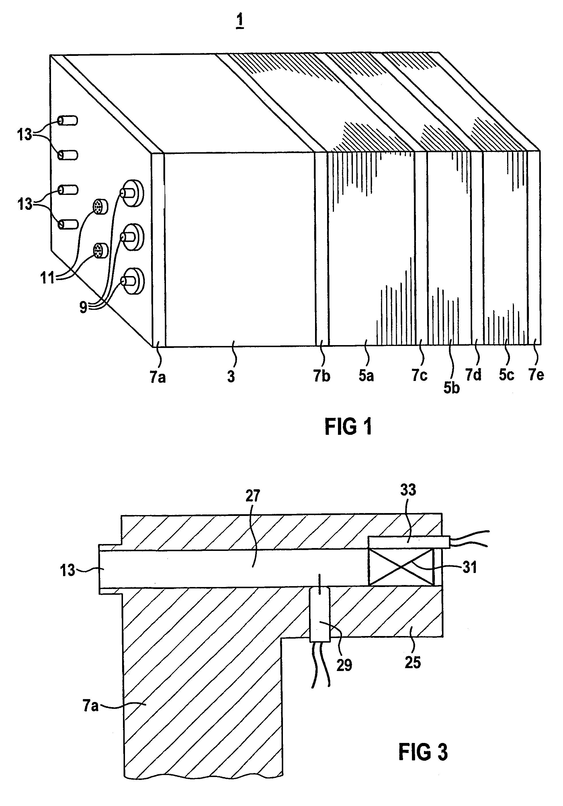 Fuel cell block including a water separator