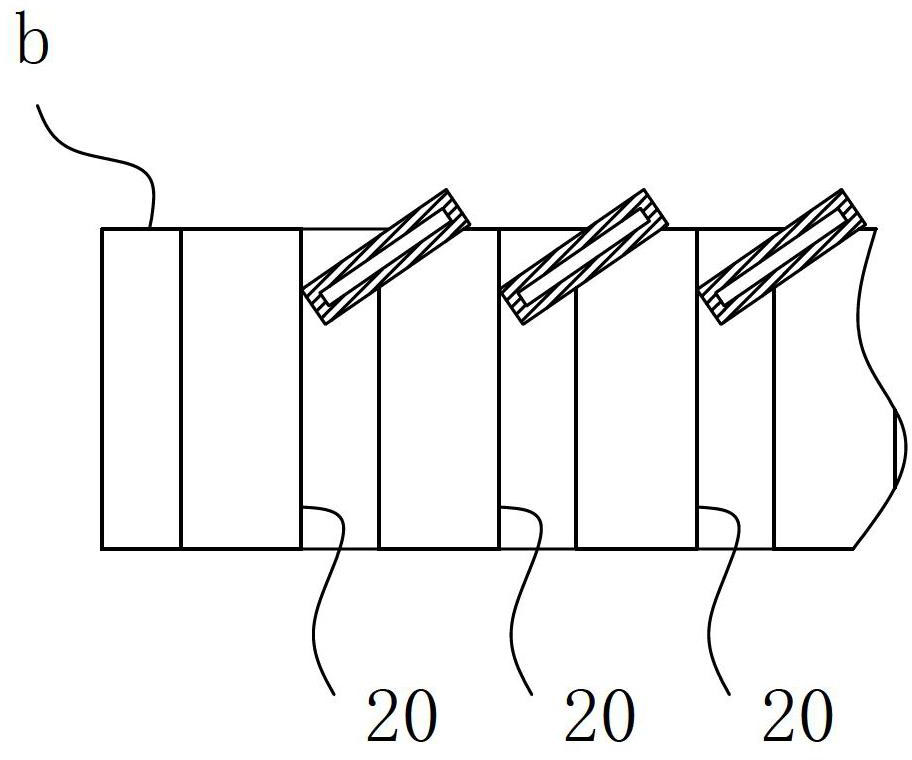 Material guiding mechanism based on heat radiator