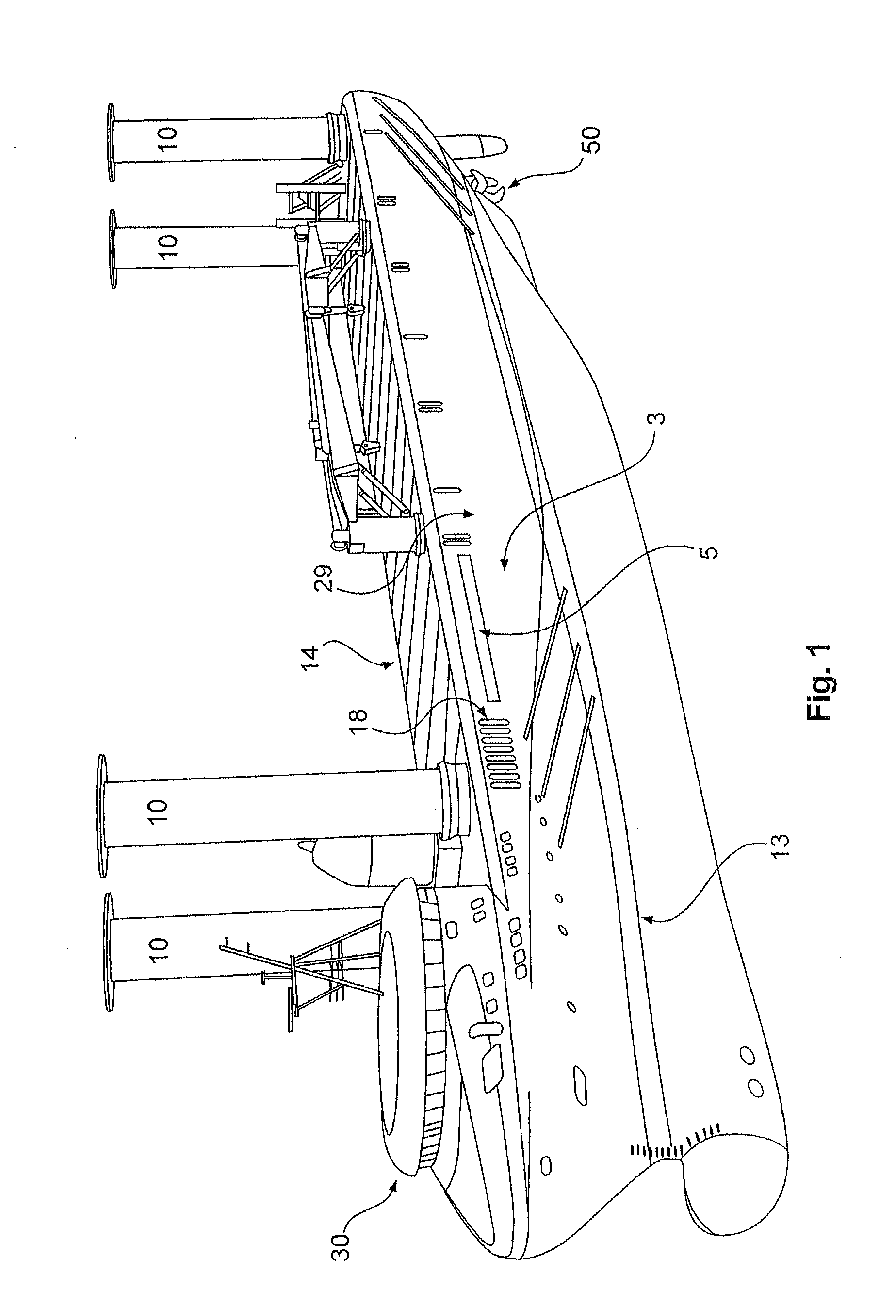 Ship and gangway for the same