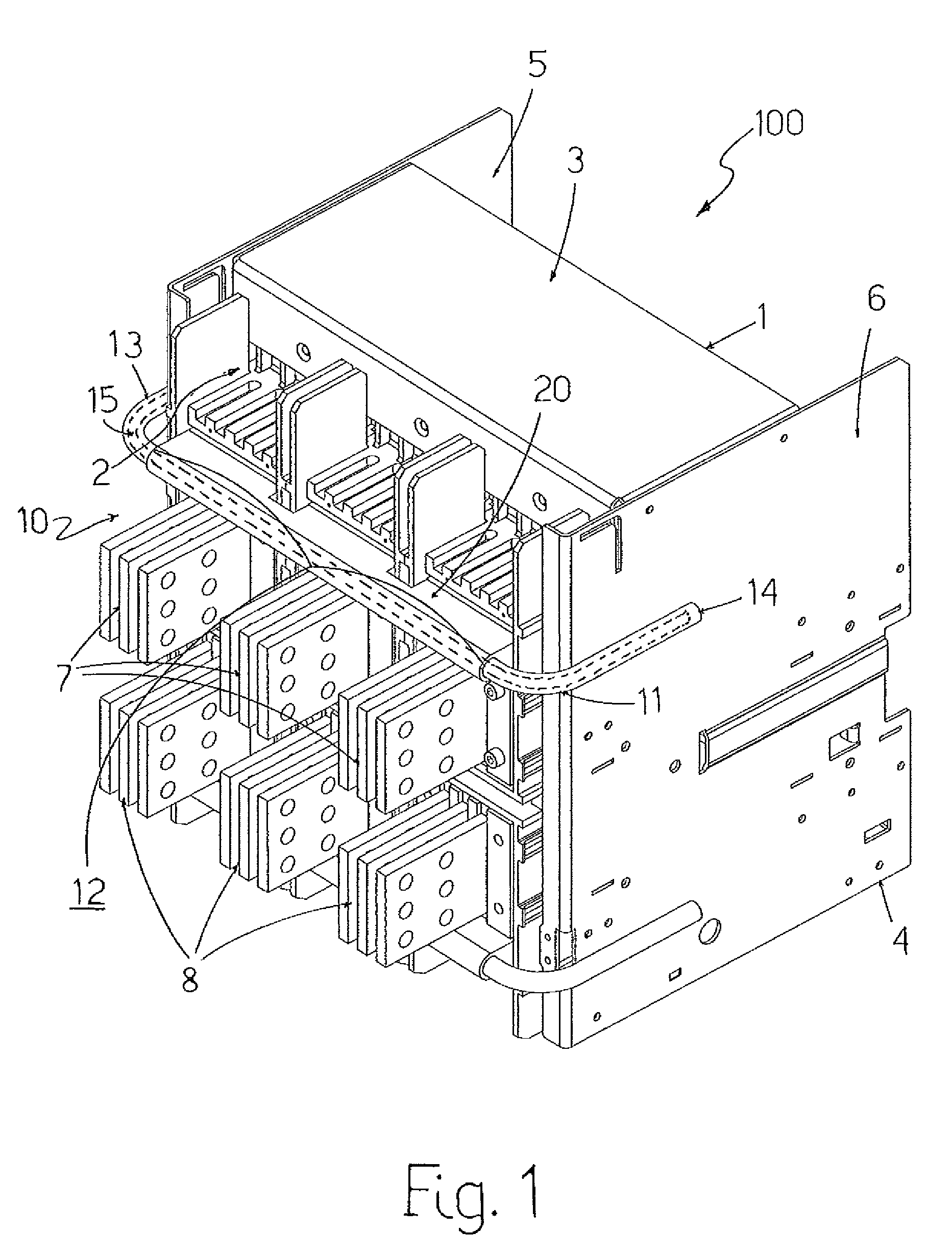 Cooling device for a circuit breaker and circuit breaker comprising such device