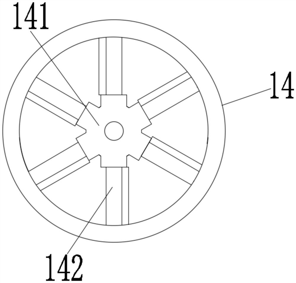 Cobblestone circle paving device for round forest