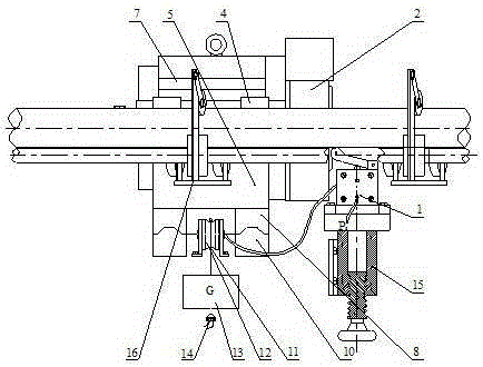 Metal surface uniform film-removing device based on self-compensation