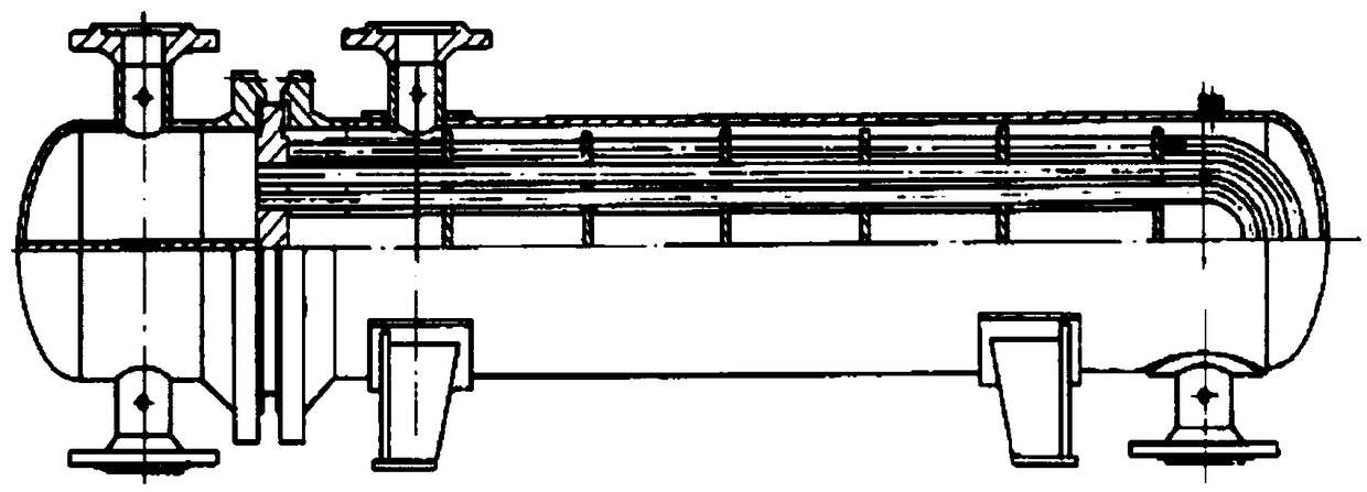 Curve-rib-row-type tiny staggered alveolus heat exchanger core based on bionics, and heat exchanger