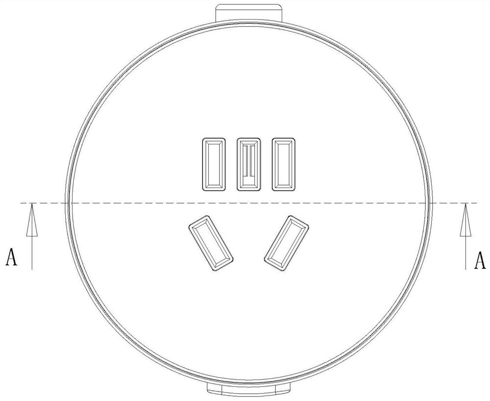 Socket adapter