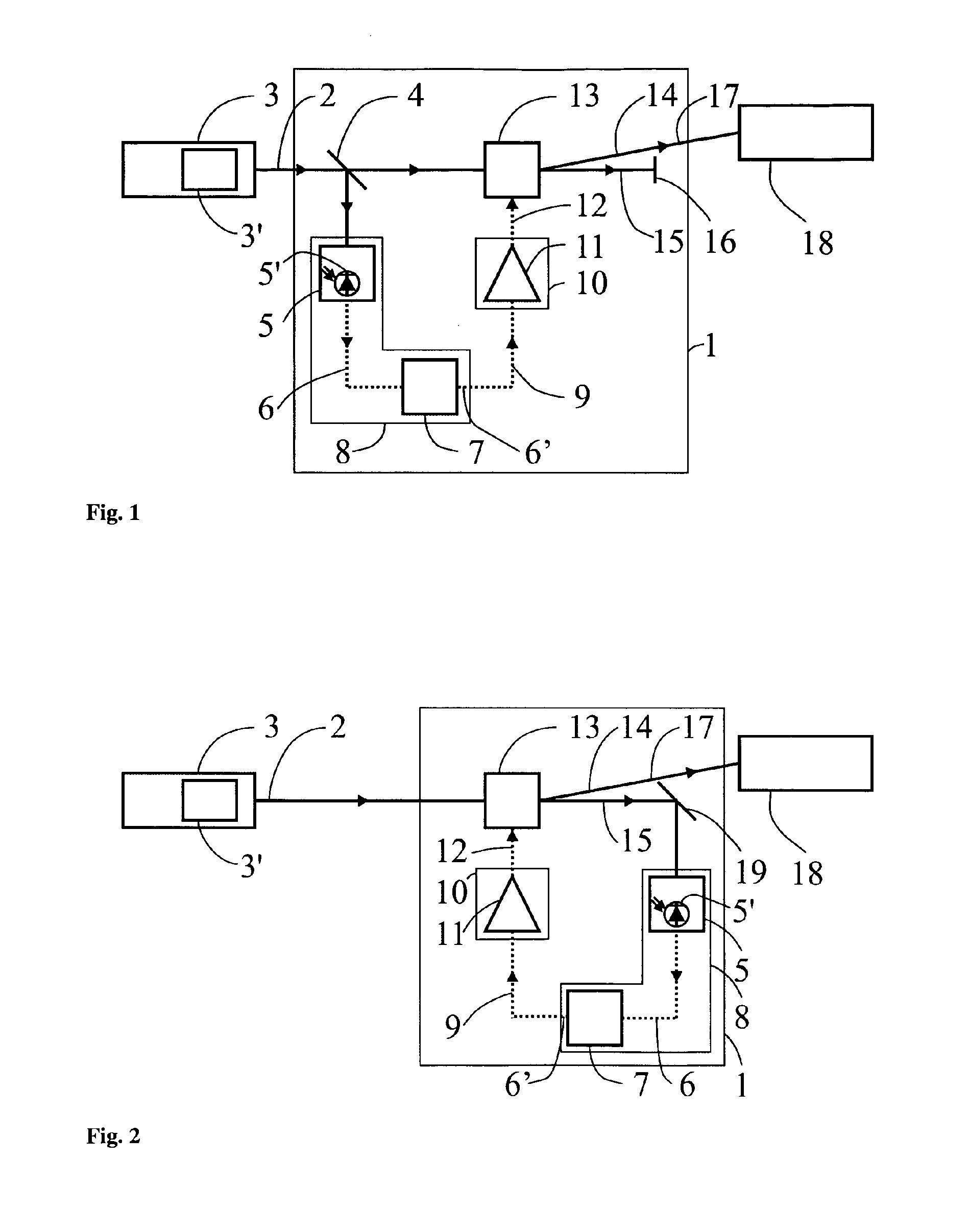 Method and device for generating a self-referenced optical frequency comb