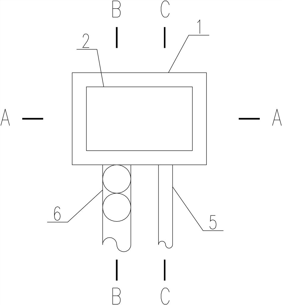 Environment-friendly rainwater strainer for intercepting and shunting initial rainwater and use method of environment-friendly rainwater strainer