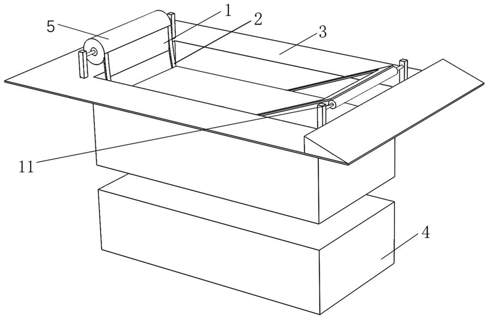 A pool with the function of cleaning floating objects on self-flowing water