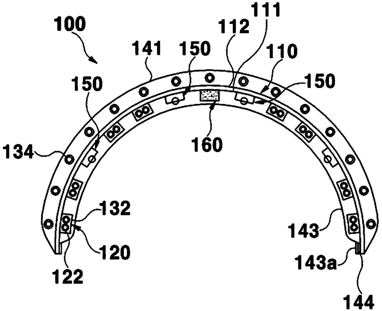 Tunnel type hot water fomentation device