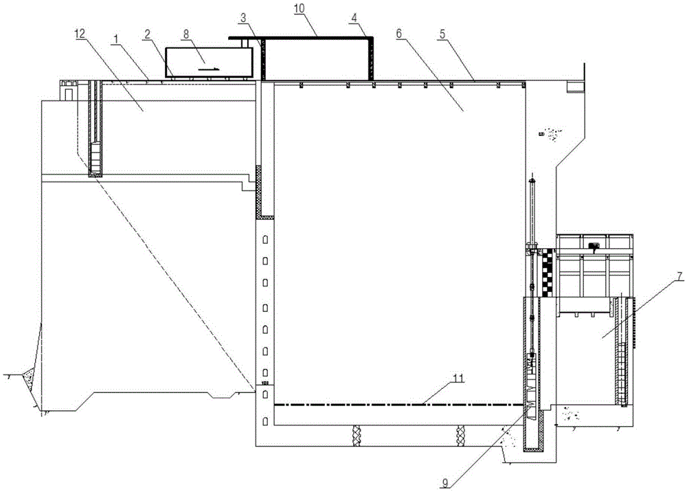 Construction method and device for hoisting heavy parts of vertical ship lift