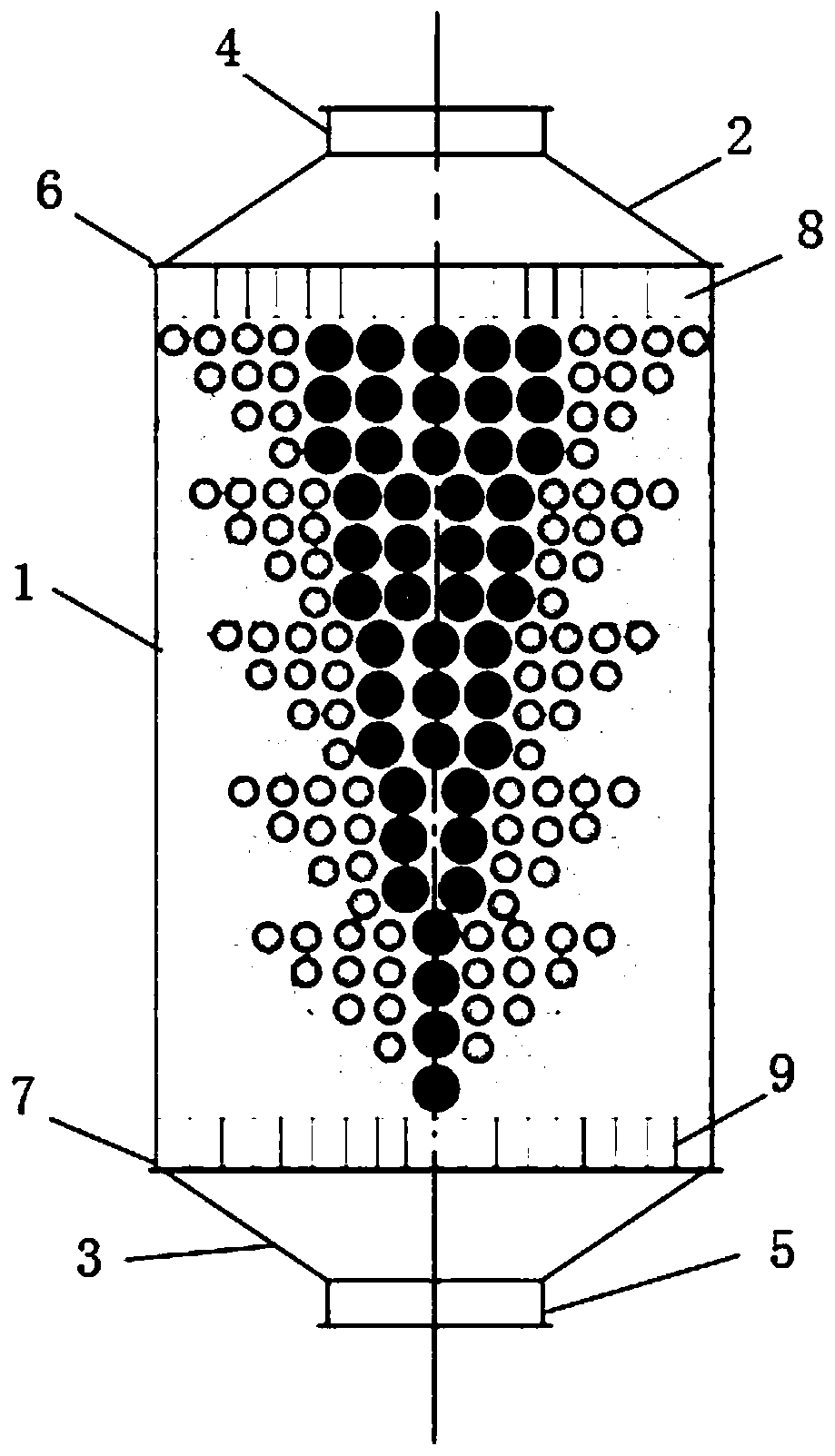 Single-tank packed bed heat storage device following generalized Murray's law and provided with bionic choroid structure and using method thereof