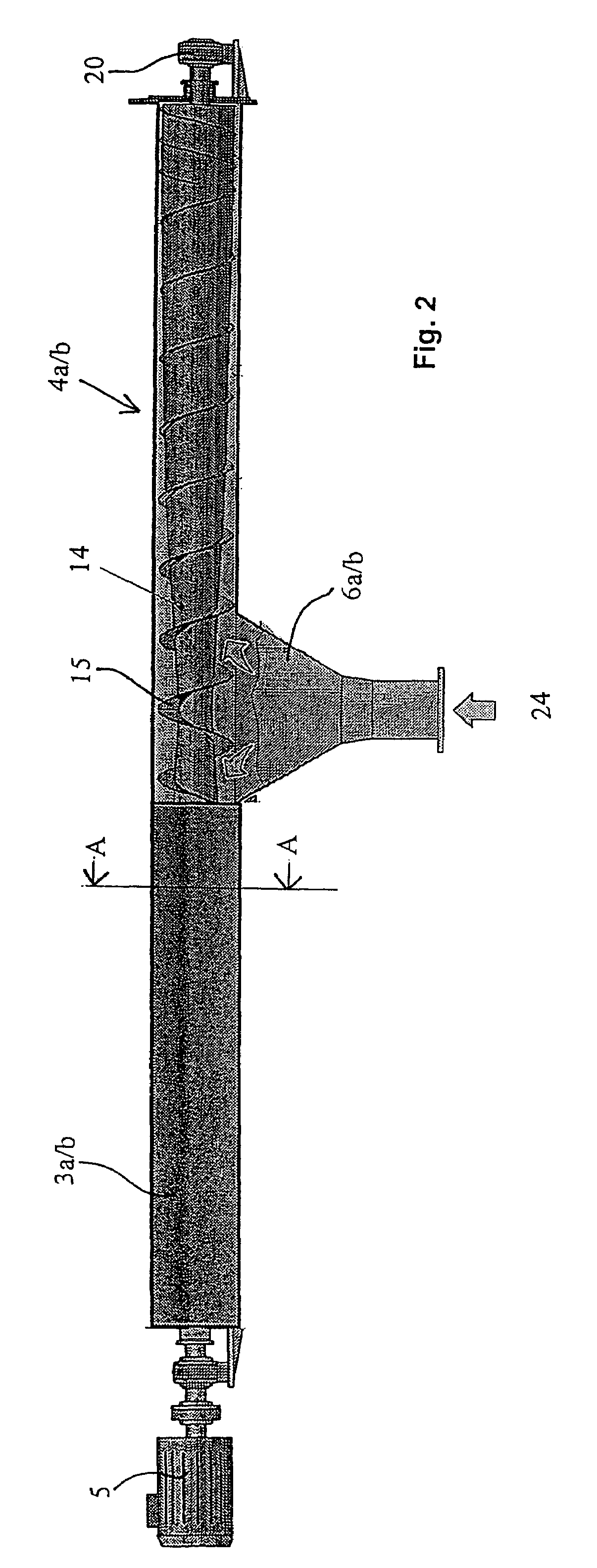 Method for distributing cellulose pulp of low and medium consistency in order to form a uniform pulp web