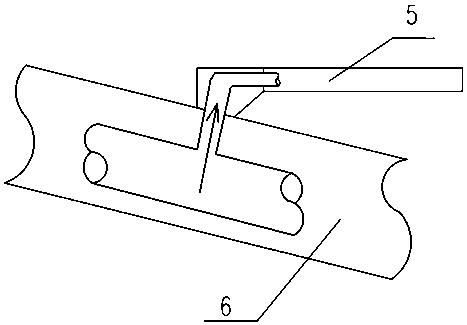 Automatic decoking combustor for burning biomass fuel