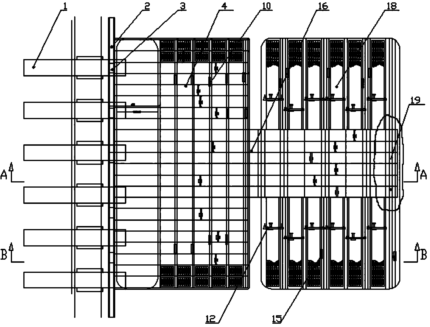 Passing type double-trolley quay-crane loading and unloading system and method